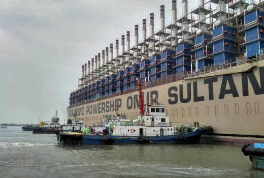 KAPAL PEMBANGKIT LISTRIK ASAL TURKI TIBA